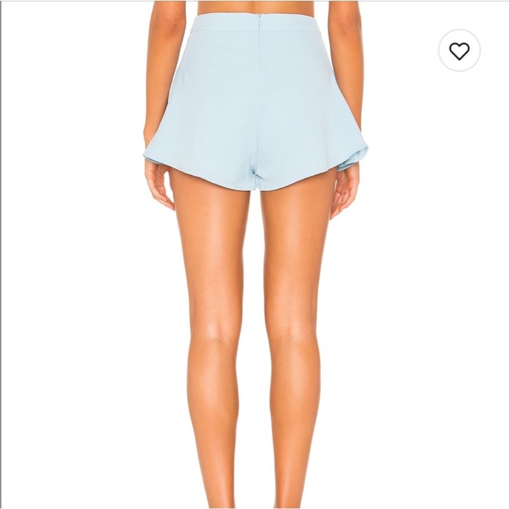 Revolve Superdown Amanda Flutter Shorts In Baby B… - image 4